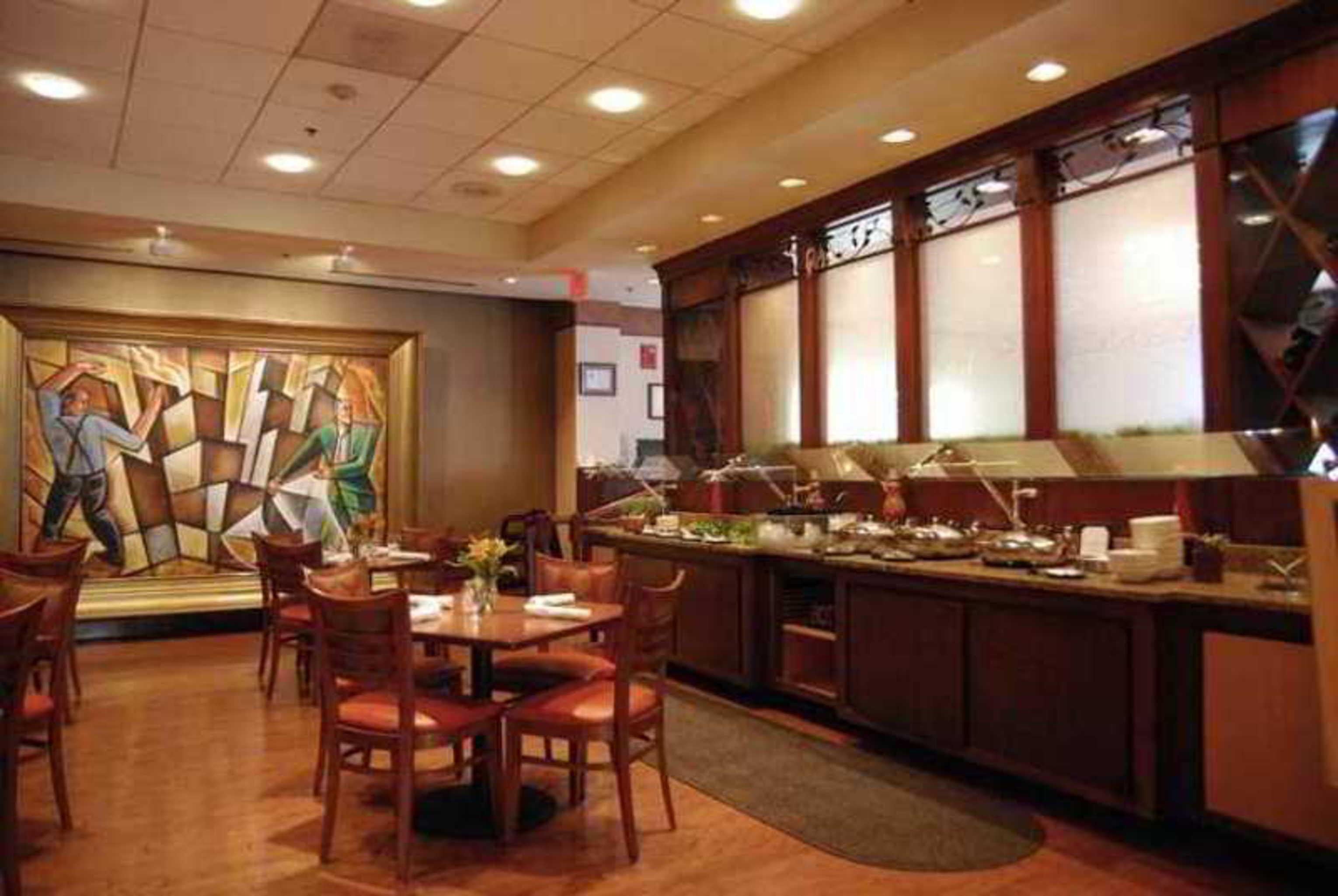 Doubletree By Hilton Charlotte Uptown Ξενοδοχείο Εστιατόριο φωτογραφία