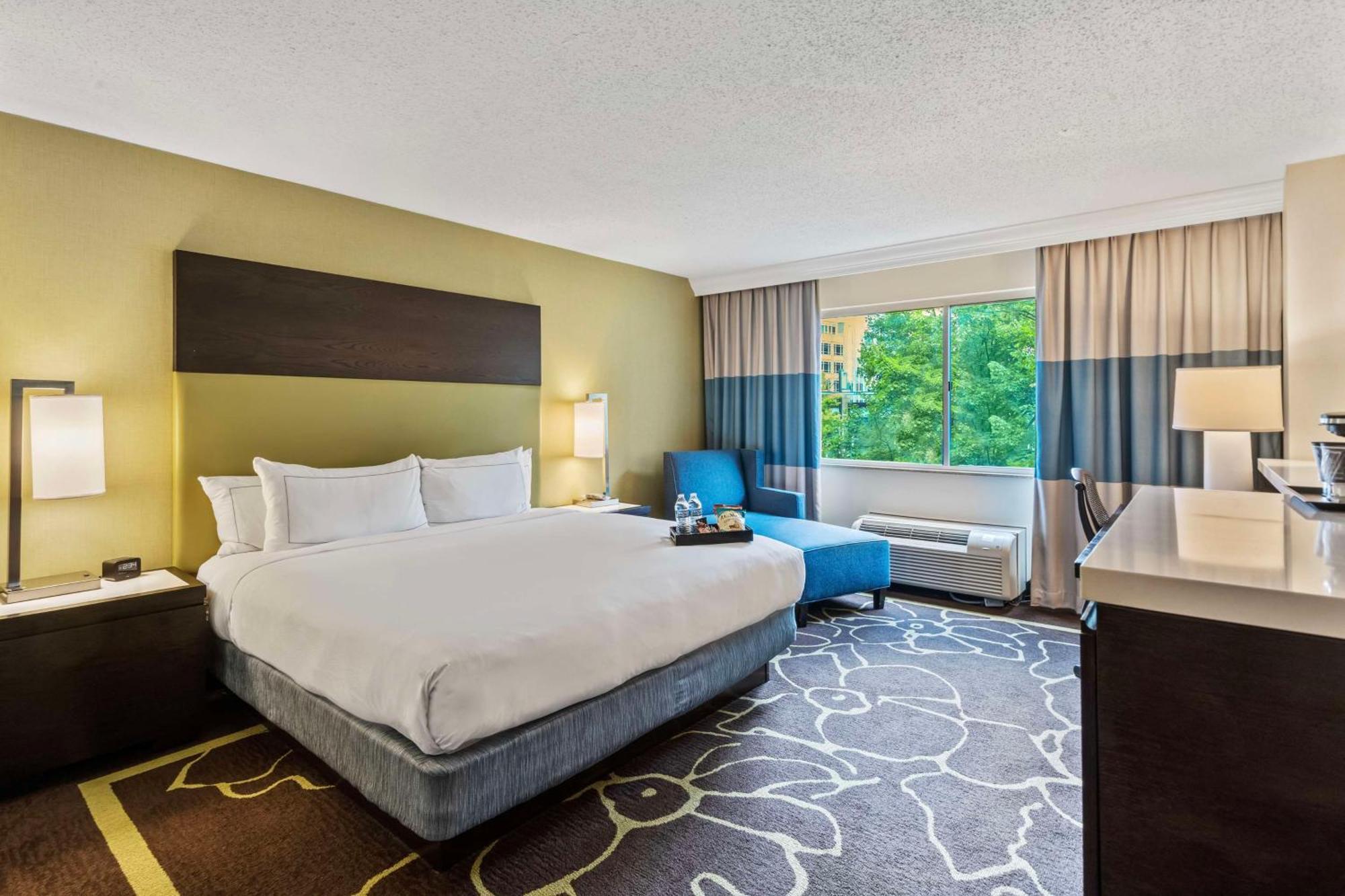 Doubletree By Hilton Charlotte Uptown Ξενοδοχείο Εξωτερικό φωτογραφία