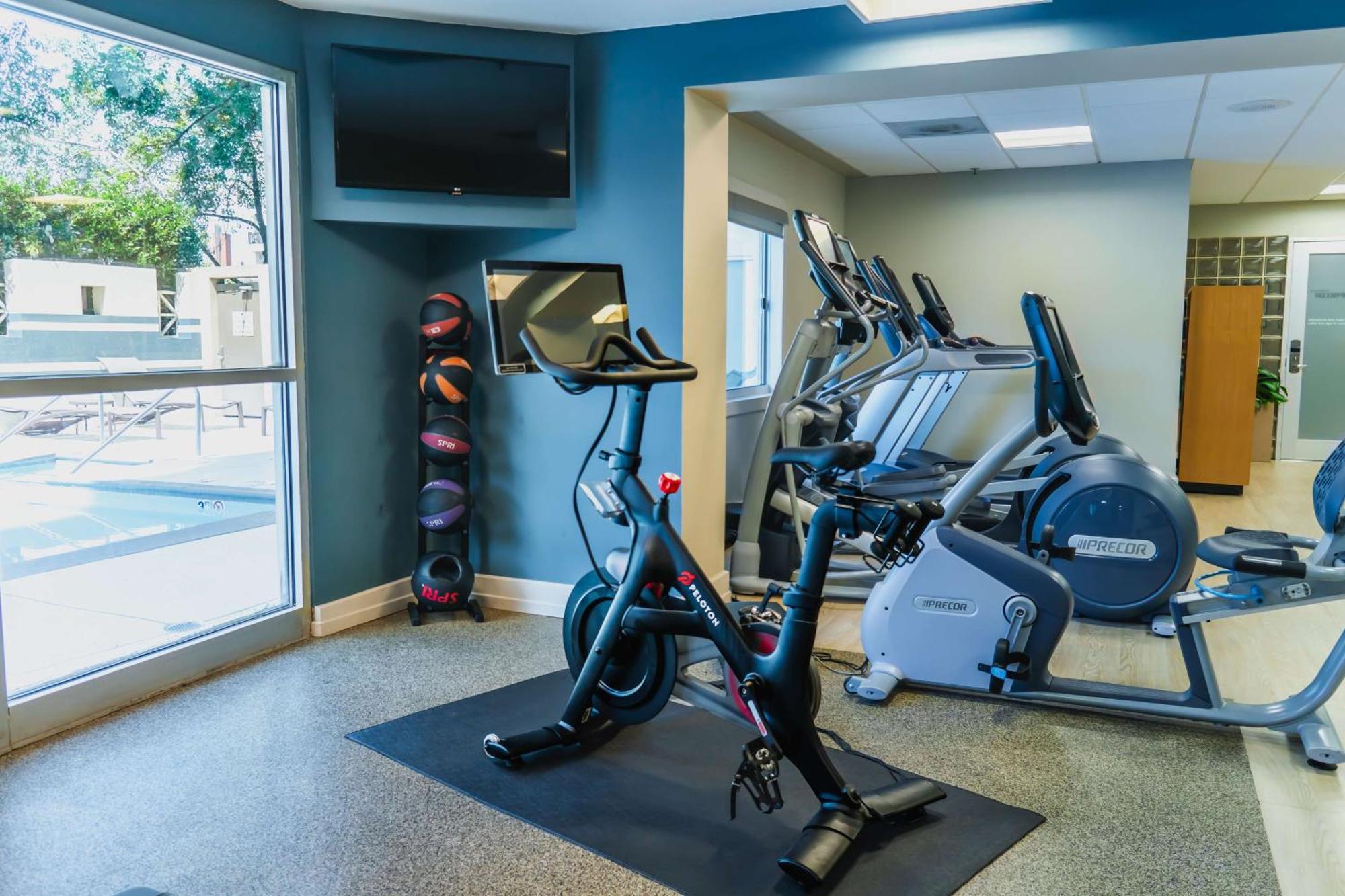 Doubletree By Hilton Charlotte Uptown Ξενοδοχείο Εξωτερικό φωτογραφία