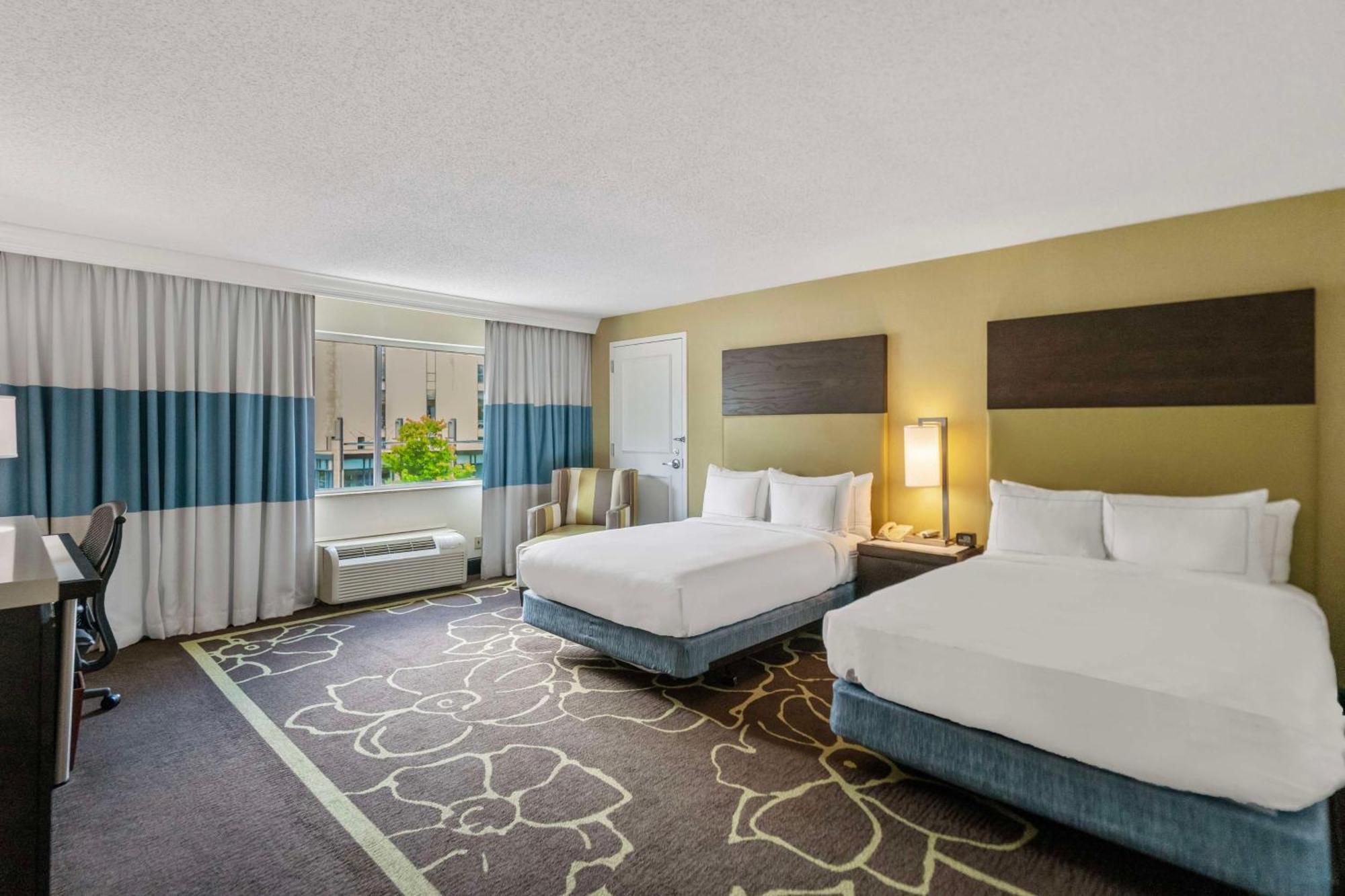 Doubletree By Hilton Charlotte Uptown Ξενοδοχείο Εξωτερικό φωτογραφία